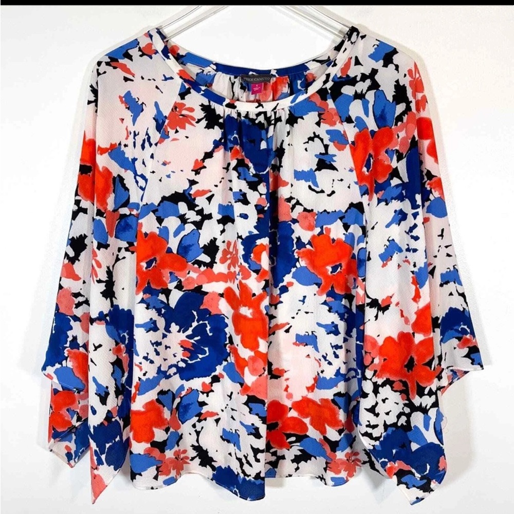 NWT! 😍😍 Vince Camuto Floral Print Blouse